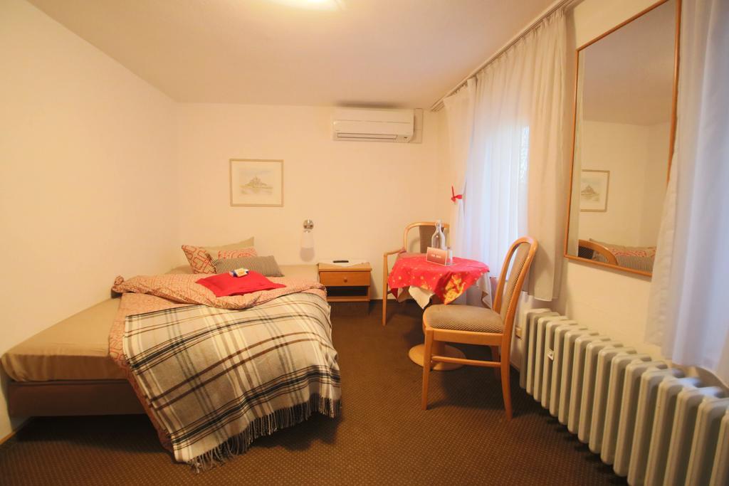Hotel Barbarossa Garni Wurzburg Bagian luar foto