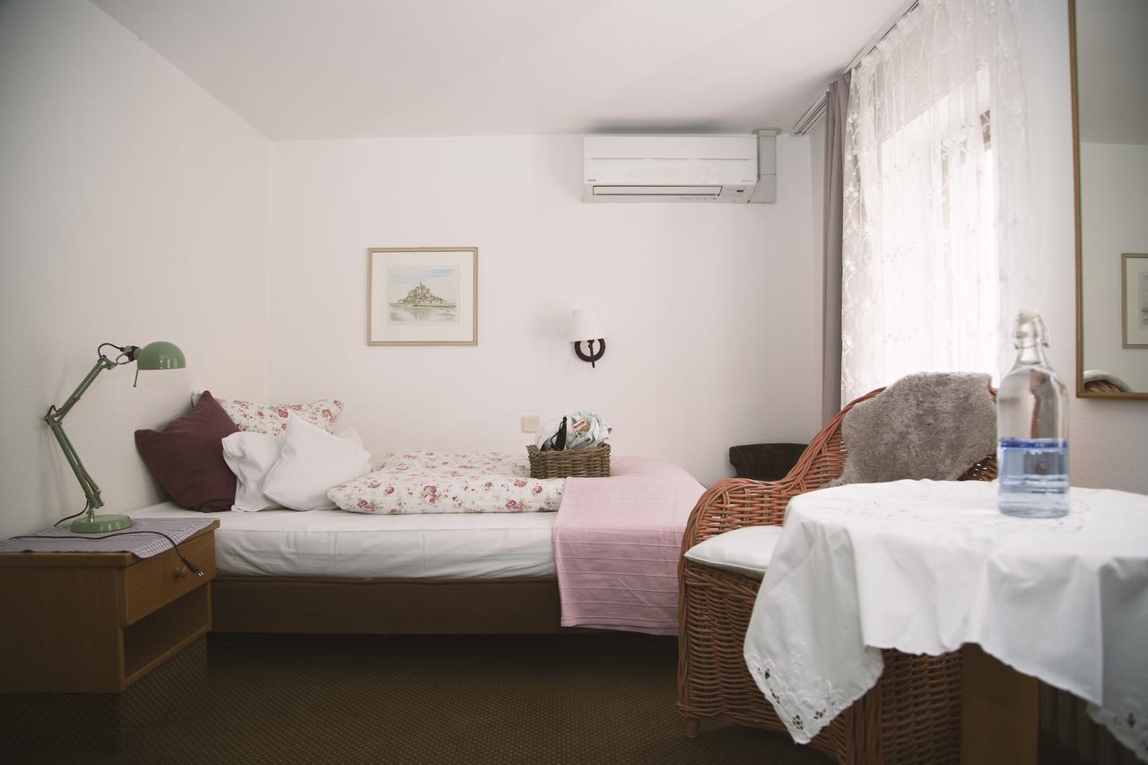 Hotel Barbarossa Garni Wurzburg Bagian luar foto